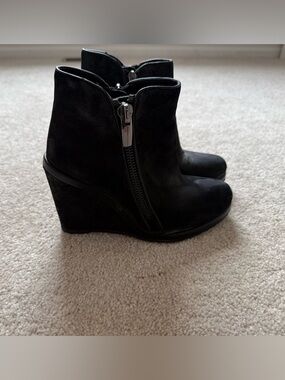 Vince Camuto Black Suede Wedge Ankle Boots with Side Zip